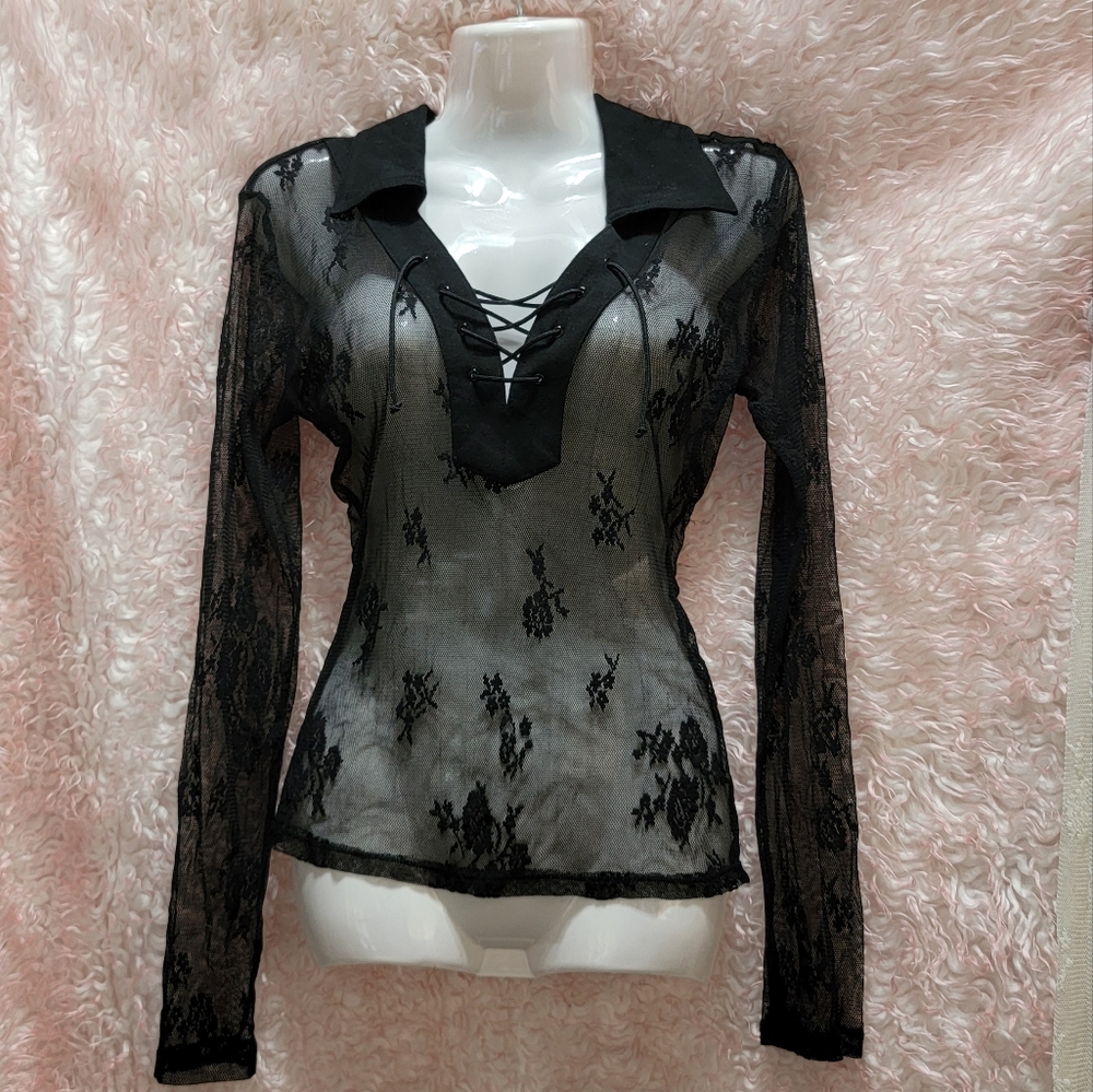 Guess sz S sheer lace black
